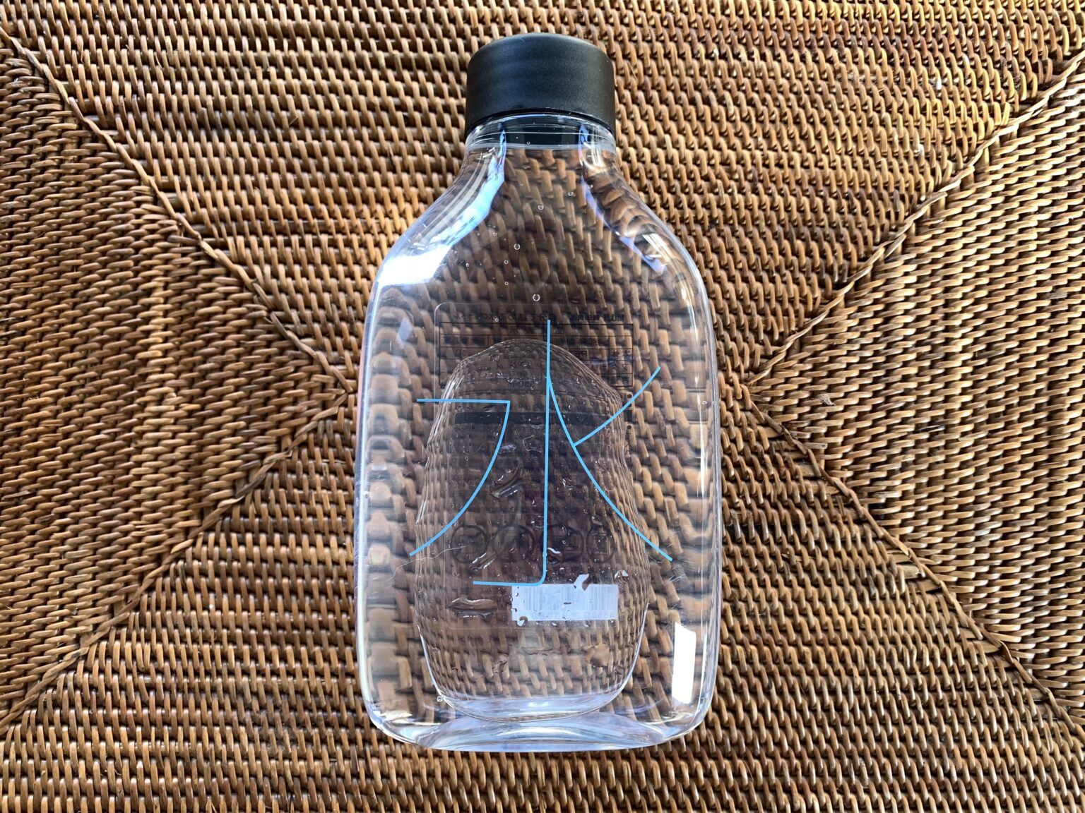 garrafa de plástico